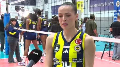 Eda Erdem: "Kadın voleybolu olarak Türk halkının gönlünde bir yerimizin olduğunun farkındayız"