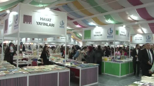 5. Bağcılar Kitap Fuarı kapılarını açtı