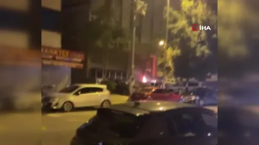 Esenyurt’ta bir emlak ofisine molotof atıldı