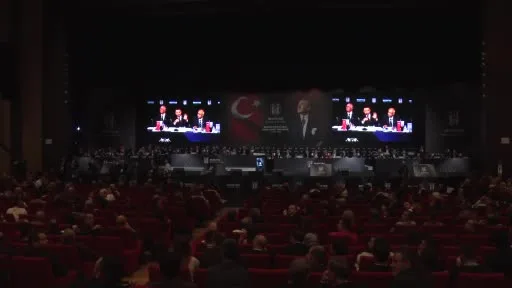 Beşiktaş yönetimi ibra edildi