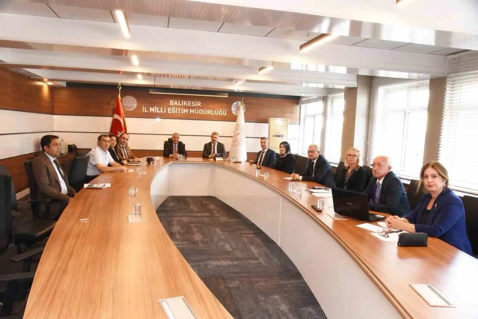 Balıkesir’de hayat boyu öğrenme için yol haritası ele alındı