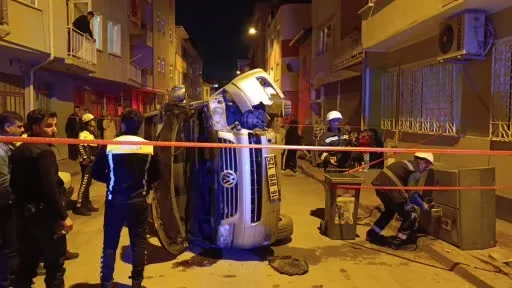 Kaza yaptığı araçla takla attı, olay yerinden kaçtı