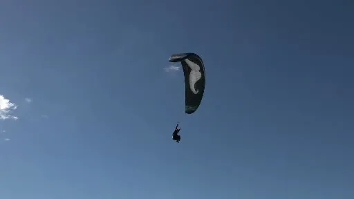 Güneşi fırsat bilen gökyüzü sevdalıları ’havalara uçtu’