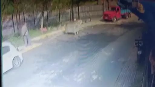 Sarıyer’de freni boşalan kamyonet kazaya neden oldu: 3 yaralı