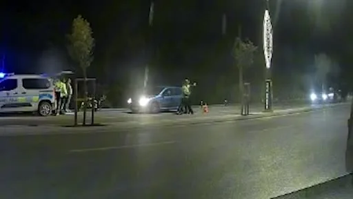 "Dur" ihtarına uymayarak kaçtı: Alkollü ve ehliyetsiz sürücüden polise "Ben terörist miyim" tepkisi