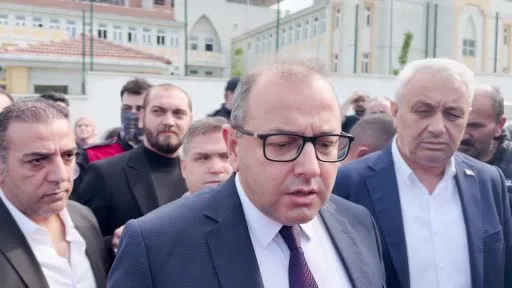 Esenyurt’ta lisede bıçaklı kavga: 2 öğrenci yaralandı