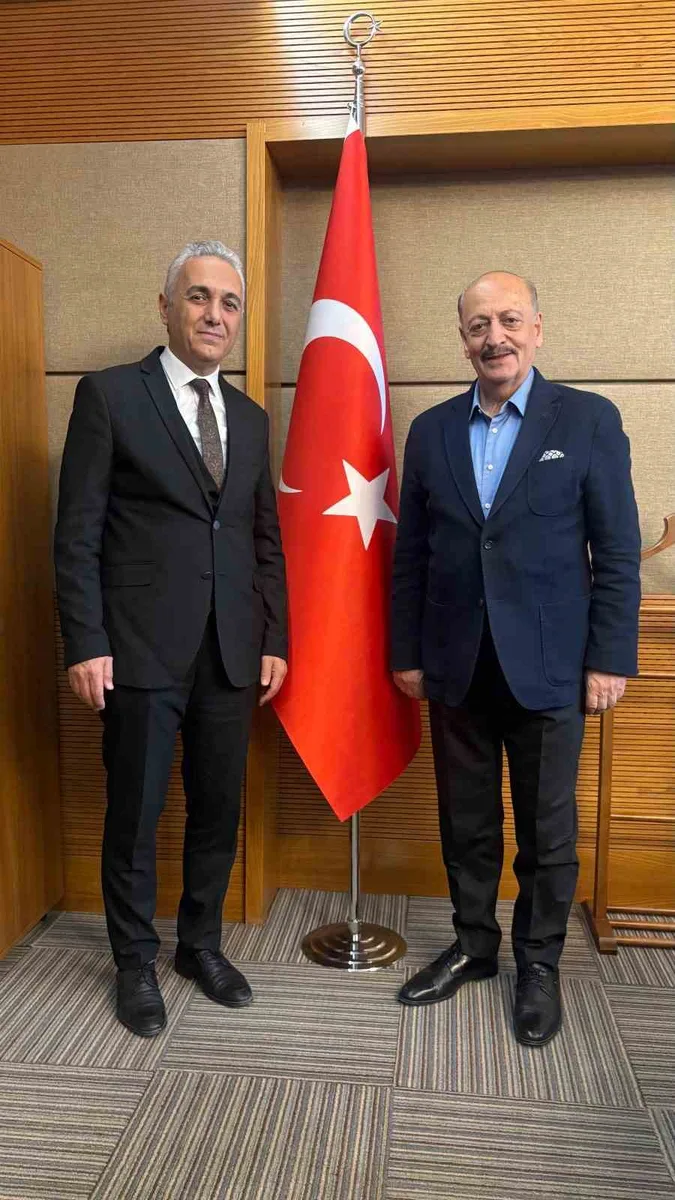 HEKİMSEN Genel Başkanı Kurban’dan Vedat Bilgin’e taziye ziyareti