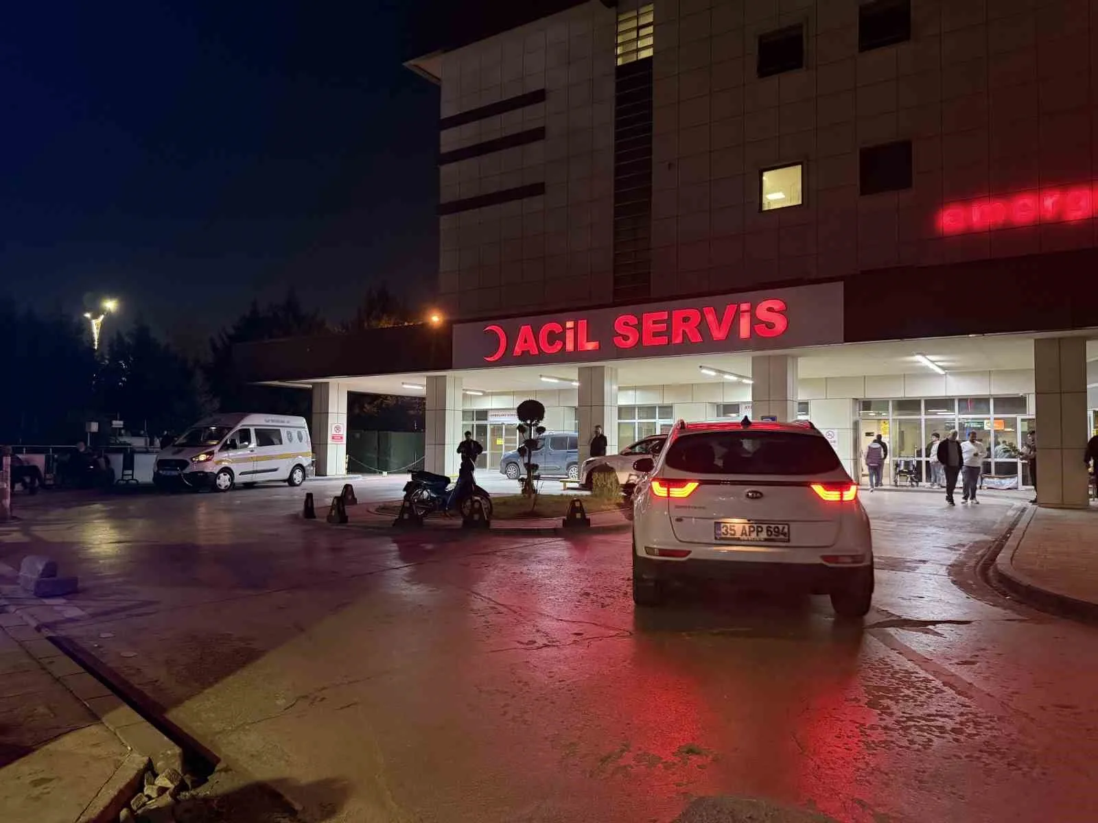 Sokakta fenalaşarak yere düşen kanser hastası hayatını kaybetti