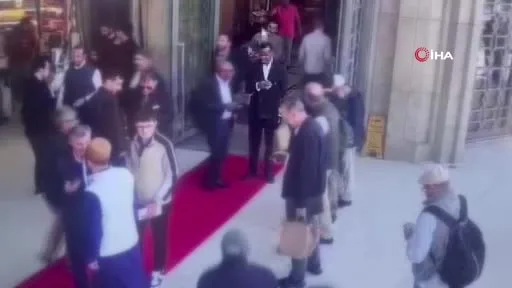 Beyoğlu’nda camide para dolu çantayı çalan şüpheli tutuklandı