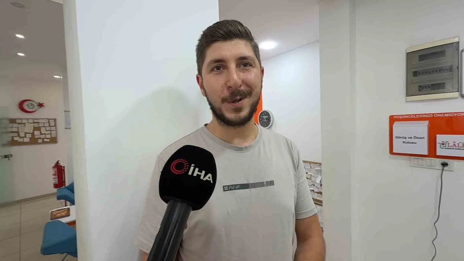 Arnavutköy’de örnek taksici IBAN’ına fazla para gönderen müşterisini bulmak için seferber oldu: 9 bin 900 lirayı iade etti