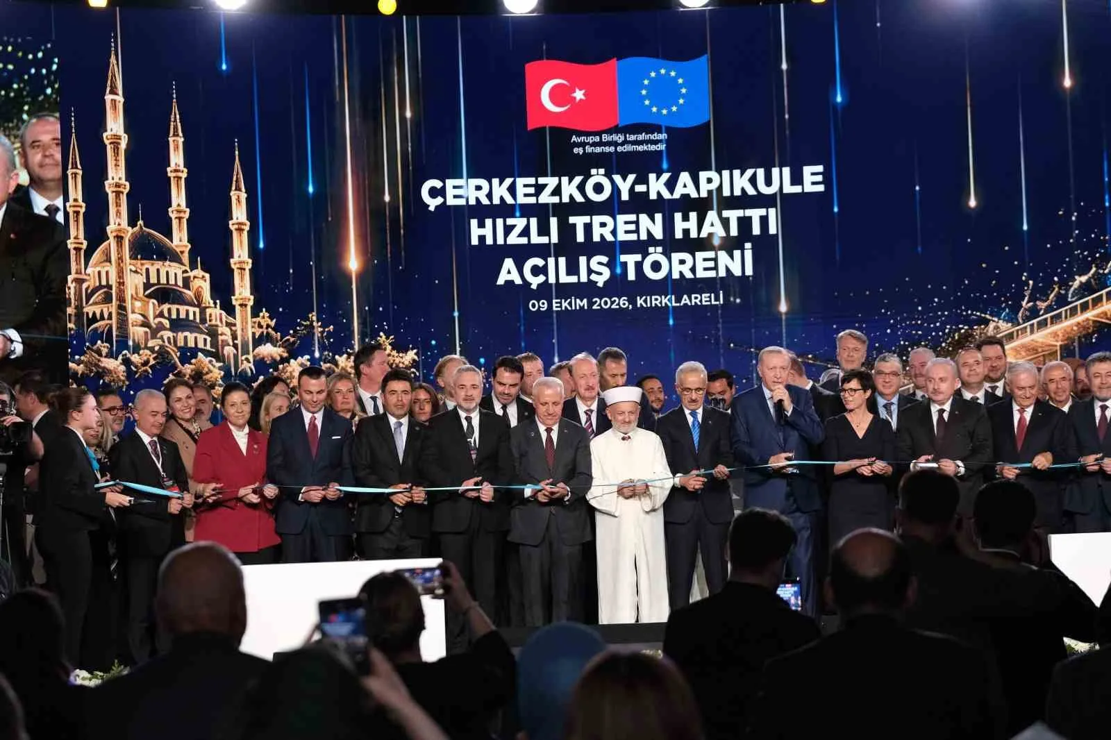 Cumhurbaşkanı Erdoğan: "Muhalefet para kulelerinin hesabını versin"