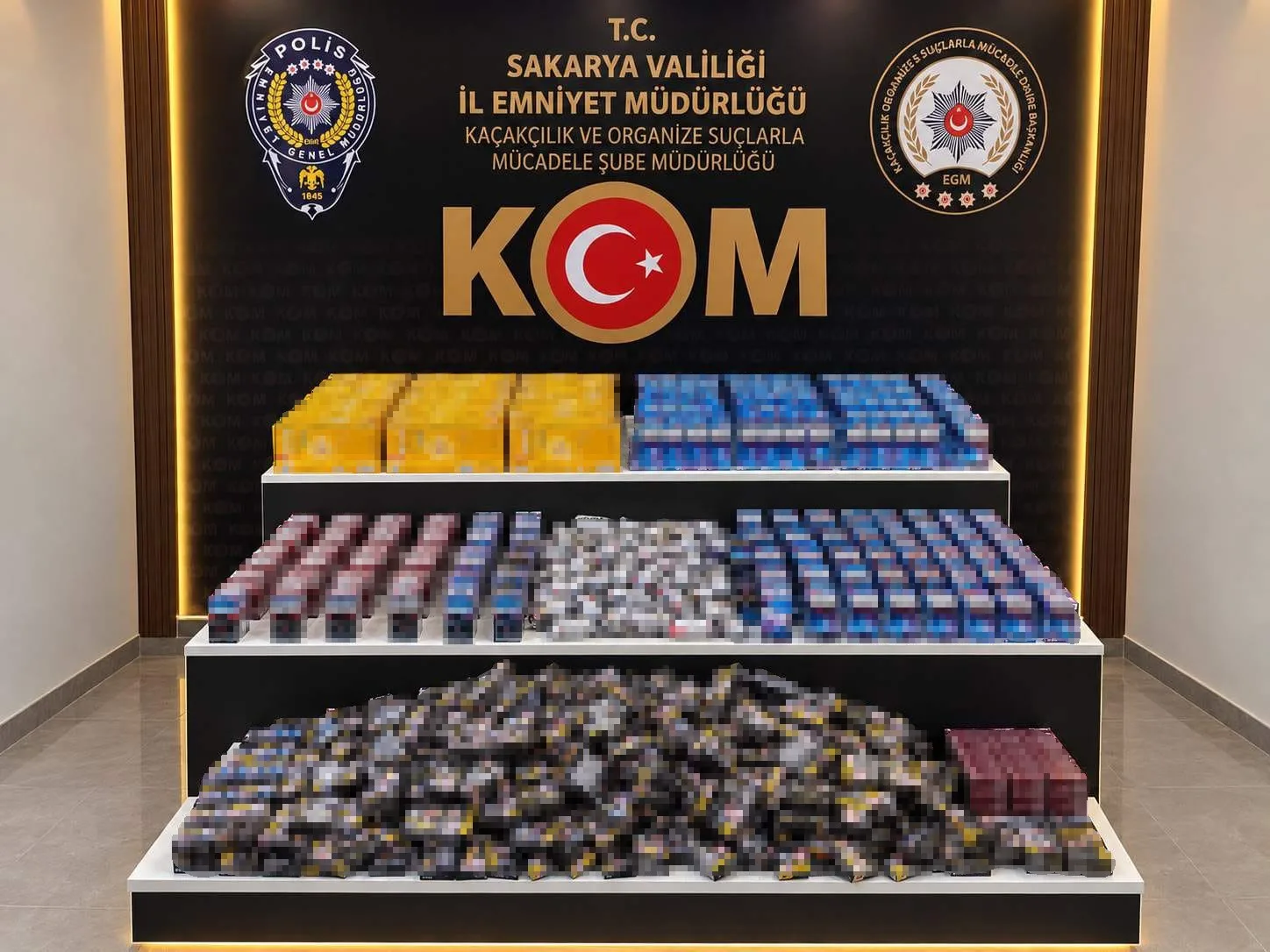 Sakarya’da binlerce paket kaçak sigara ve tütün ele geçirildi