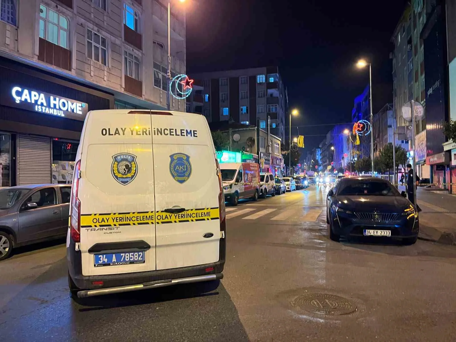 Esenler’de cadde ortasında silahlı kavga: 2 yaralı