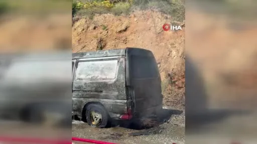 Bilecik’te seyir halindeki otomobil alev aldı