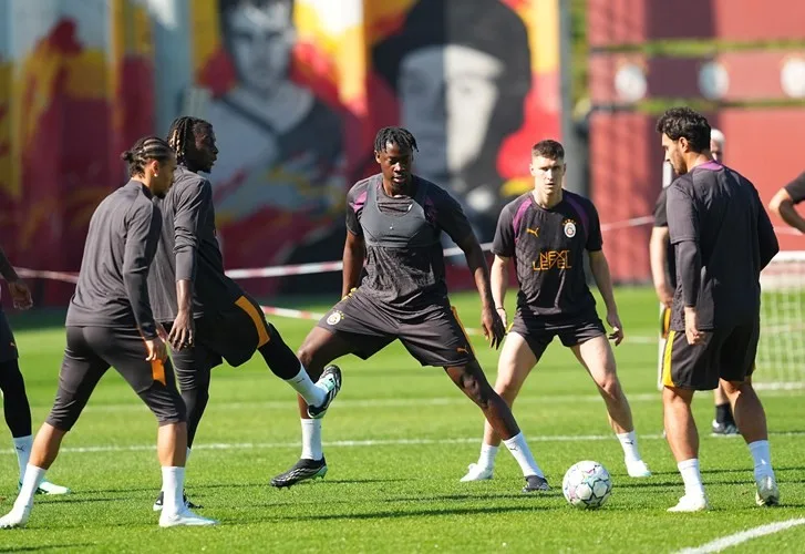 Galatasaray, Barcelona maçı hazırlıklarına başladı