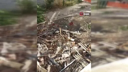 Küçükçekmece’de bina yıkım sırasında çöktü