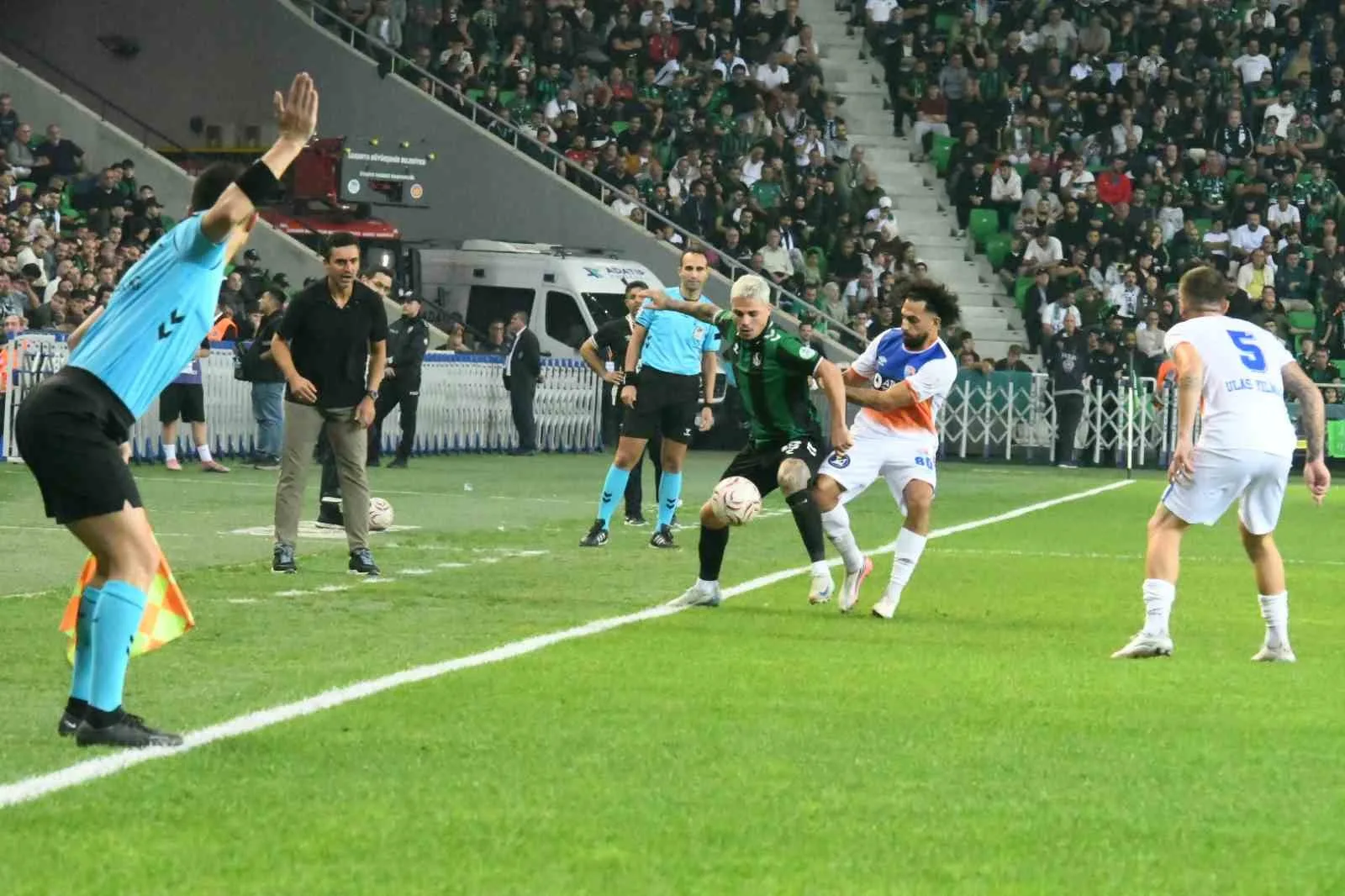 TFF 2. Lig: Sakaryaspor: 2 - İskenderunspor: 2