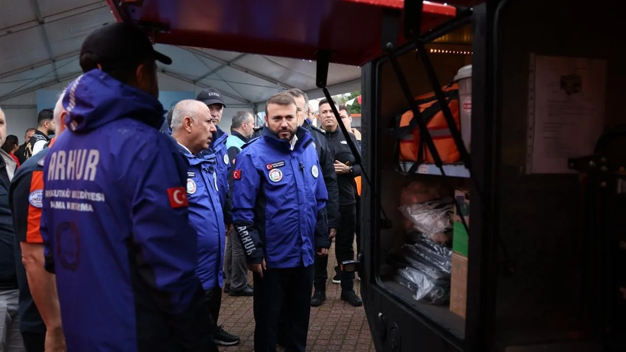 Arnavutköy’de afetlere karşı 14 acil durum konteyneri hizmete alındı