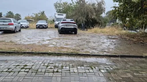 Tekirdağ’da sağanak yağış hayatı olumsuz etkiledi