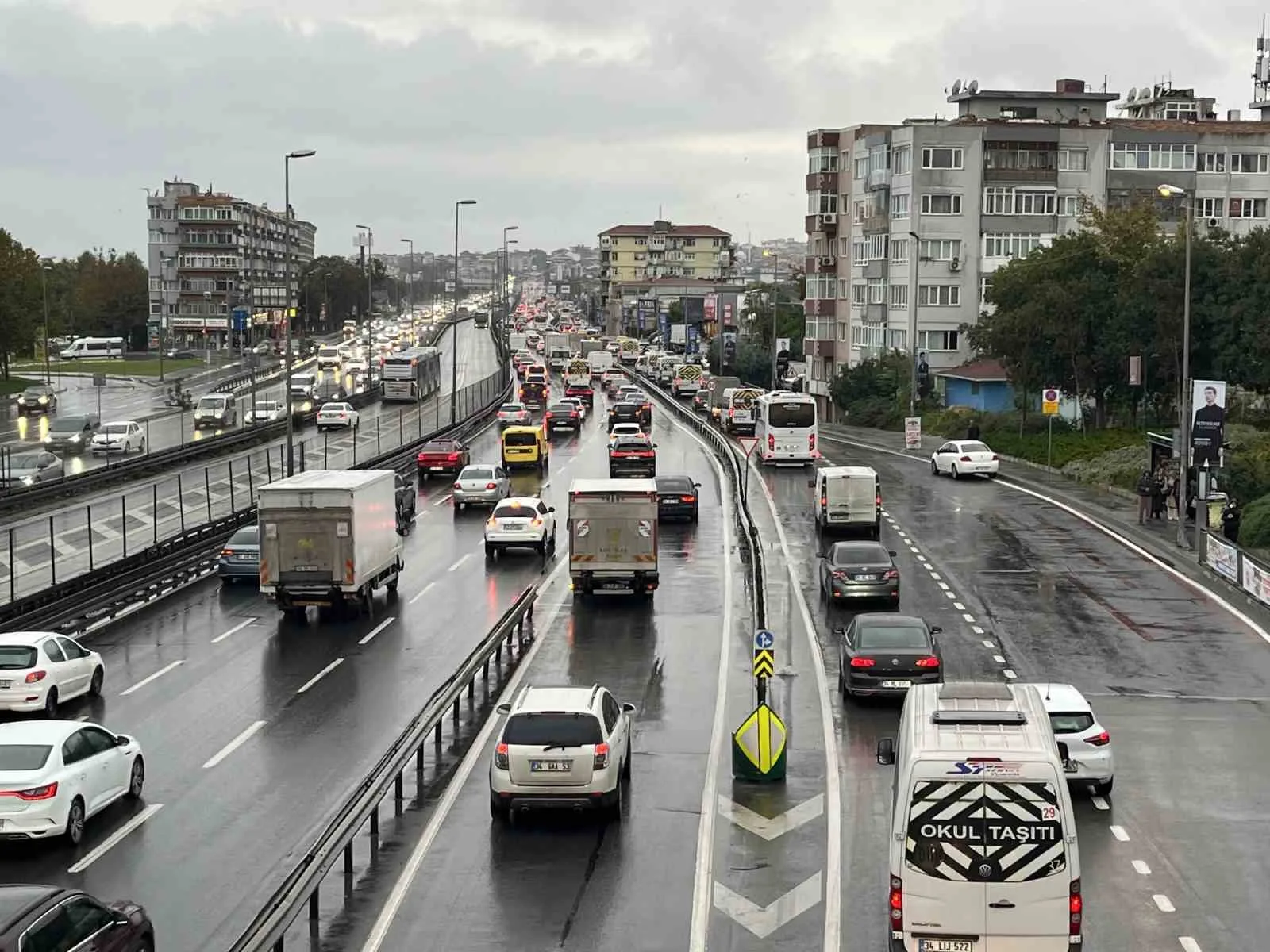İstanbul’da trafik yoğunluğu yüzde 89’a ulaştı