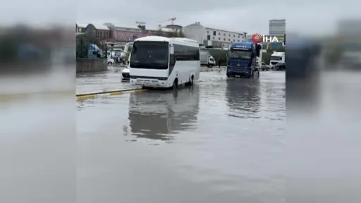 Esenyurt Belediyesi sağanak yağışlara karşı sahada