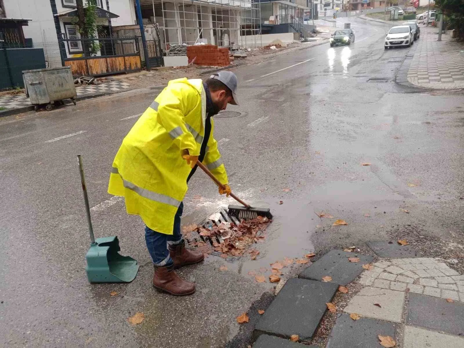 Darıca’da sağanağa karşı su baskını önlemleri alınıyor
