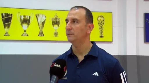 Taner Atik: "Hem Avrupa’da hem de Efeler Ligi’nde mutlu sona ulaşmak istiyoruz"