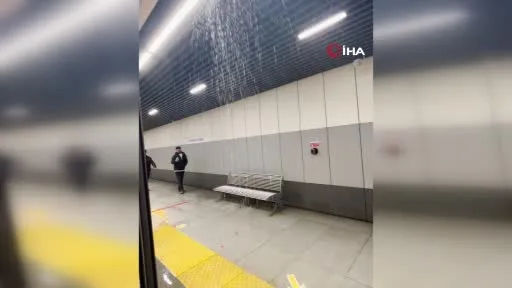 Yenibosna Metrosu’nun tavanından su sızmaya başladı