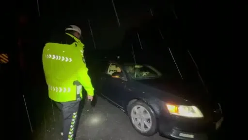 Sakarya’da D-650 kara yolunda tedbir amaçlı trafik durduruldu