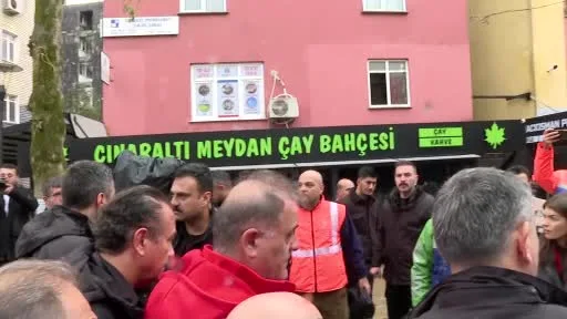 Bakan Kurum ve Bakan Çiftçi selin vurduğu Ayazağa’da inceleme yapıyor