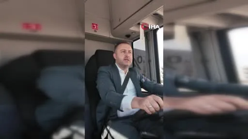 Başkan Yüksel, elektrikli otobüsleri tanıtmak için direksiyon başına geçti