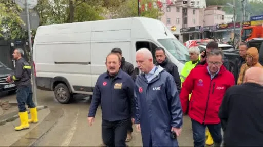 İstanbul Valisi Davut Gül: "Kayıp 3 vatandaşımızı arama çalışmaları sürüyor"