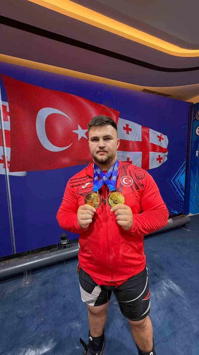 Milli halterci Selahattin Altın’dan Avrupa Şampiyonası’nda 2 altın madalya
