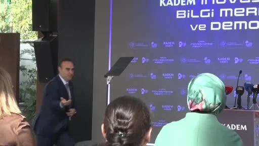 Bakan Kacır: "Kadınların bilimde ve üretimde güçlü bir şekilde yer alması, ülkemizin kalkınmasının temel anahtarıdır"