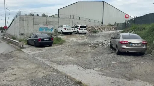 Büyükçekmece’deki cinayetin faili araç içerisinde ölü bulundu