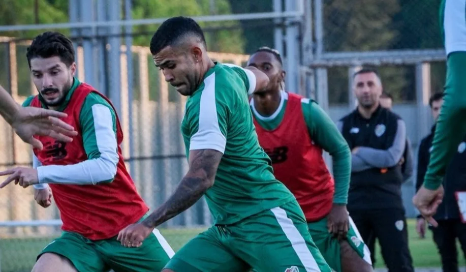 Bursaspor’da Ankara Keçiörengücü mesaisi sürüyor