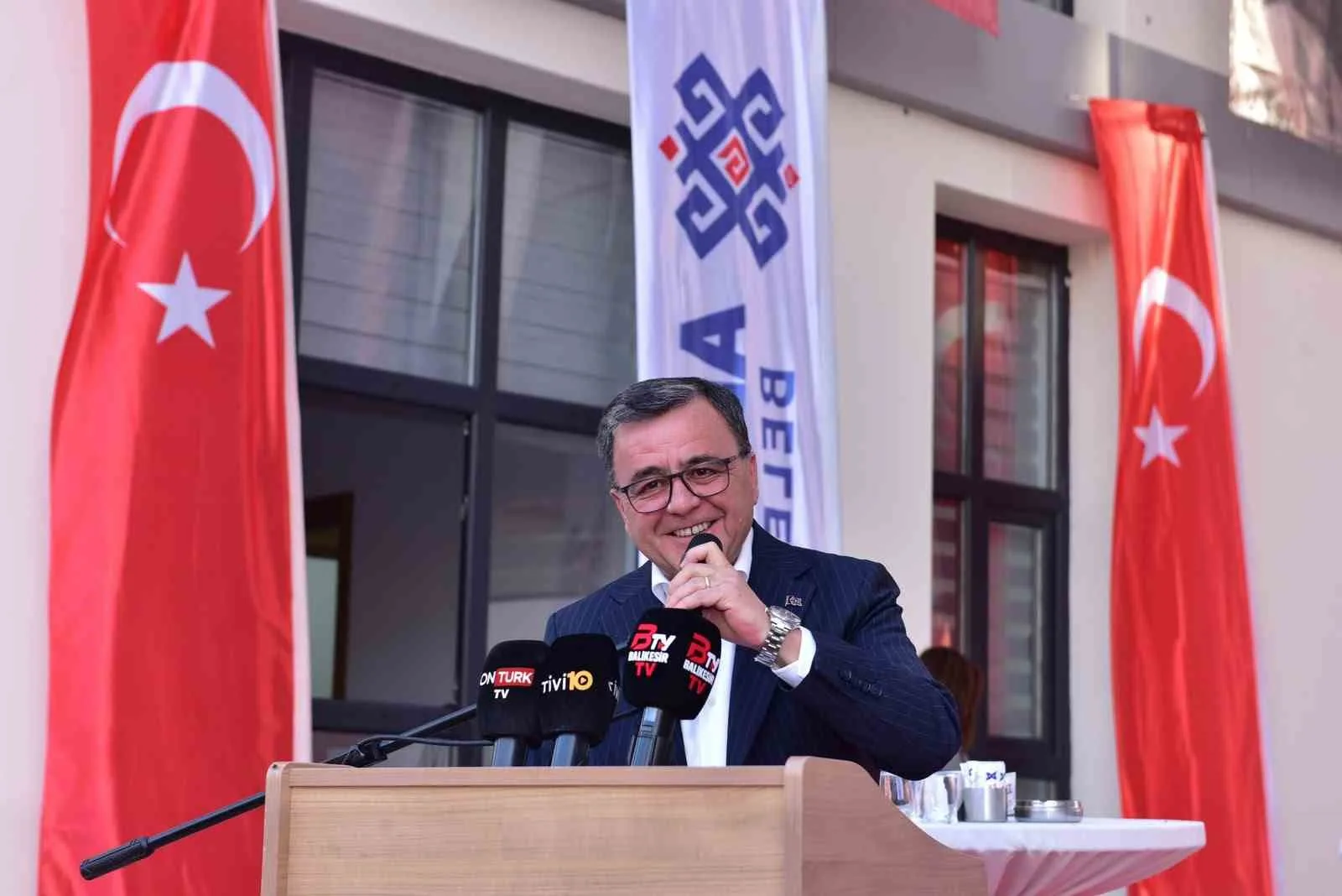 Altıeylül’de Sosyal belediyeciliğin yeni adresi kapılarını açtı