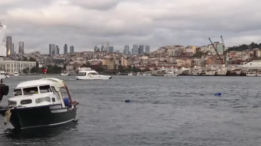Fatih’te denizde erkek cesedi bulundu