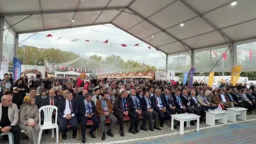 Sultangazi’de ’7. Geleneksel Erzurum Yöresel Günleri’ne yoğun ilgi