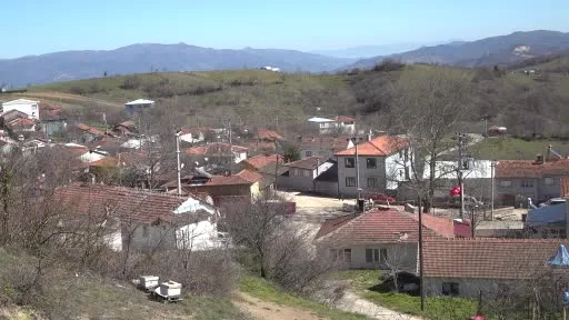 İznik Gölü ve Uludağ manzaralı köy İstanbul ve Ankaralıların radarında