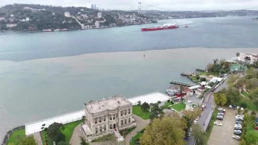 Çamurla kaplanan İstanbul Boğazı böyle görüntülendi