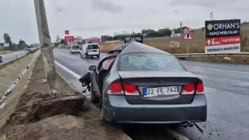 Otomobil hurdaya döndü: Hava yastıkları hayat kurtardı