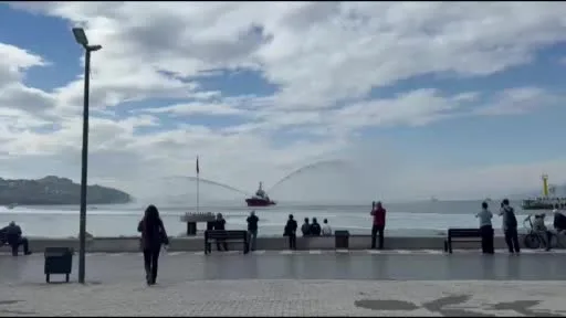Gemlik’te Cumhuriyet Bayramı coşkusu denize taştı
