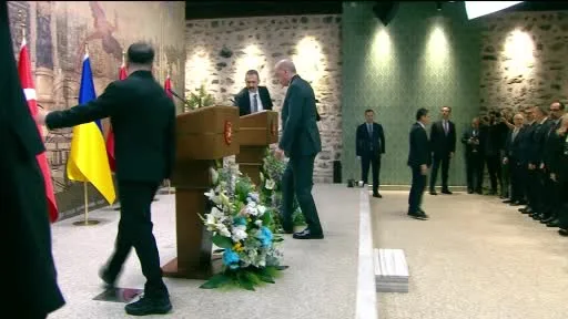 Cumhurbaşkanı Erdoğan: "Ukrayna’daki barışın sağlanmasına yönelik son dönemde artan çabaları ve Karadeniz’deki güvenlik durumunu etraflıca ele aldık"